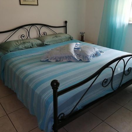 Bosa Marina! Apartment Bagian luar foto